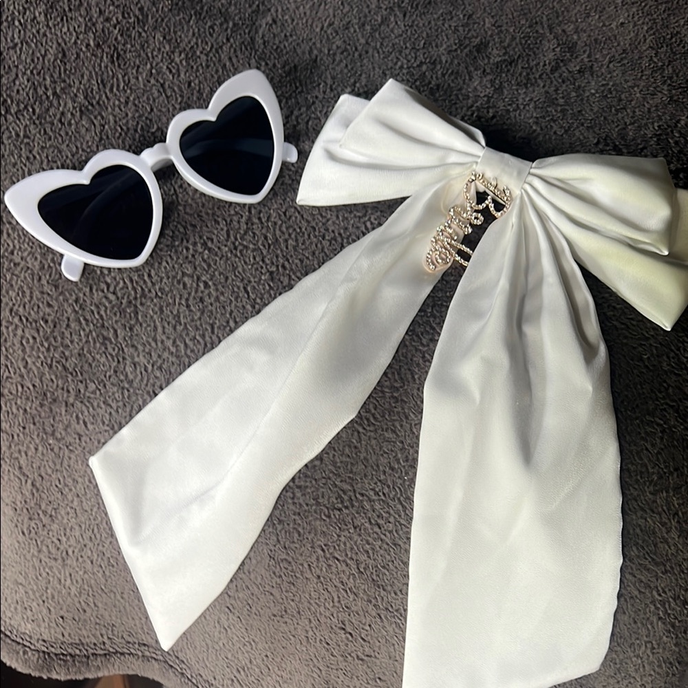 Bridal accessories